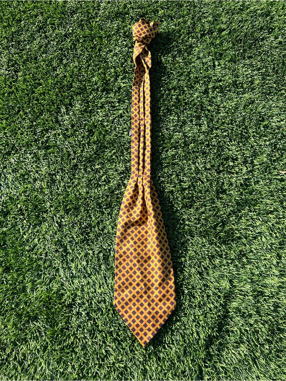 Sambrook Witting of London.Yellow Patterned Men's Tie — Classic Geometric Design